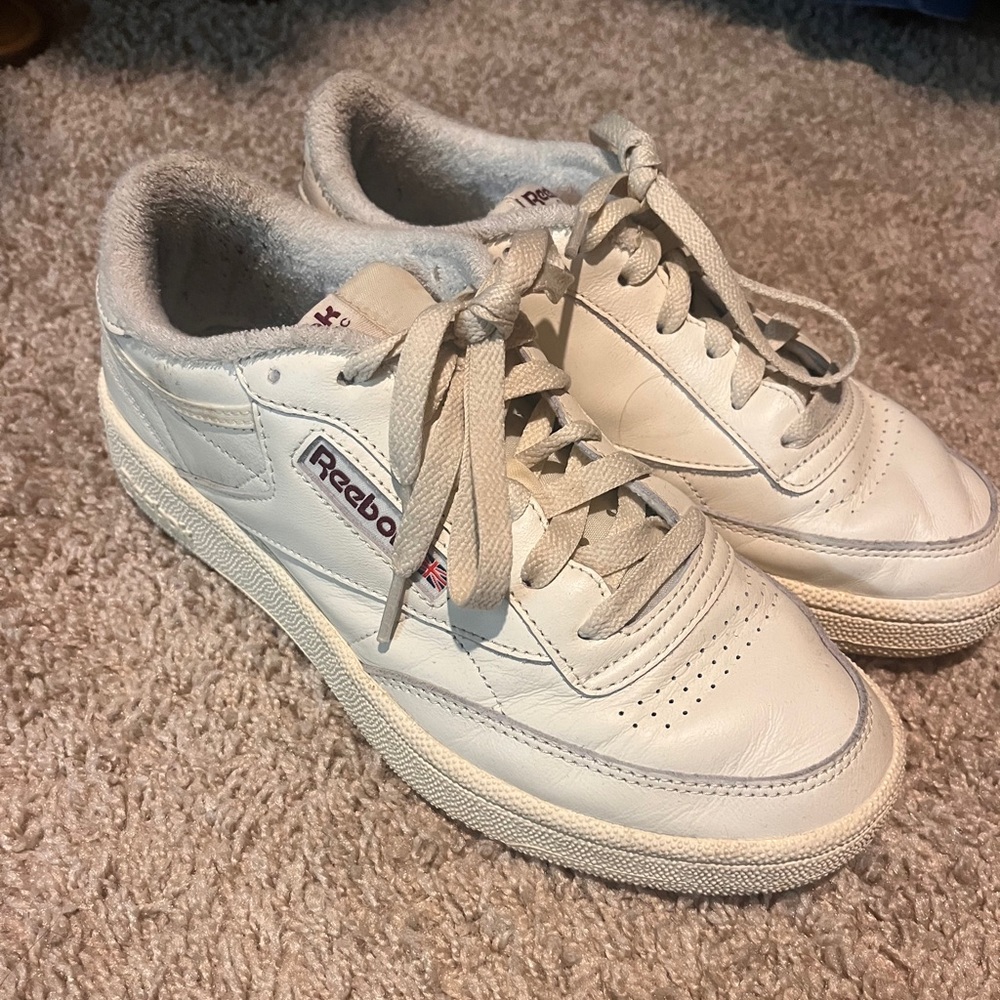 Women’s Reebok sneakers - Picture 3 of 5